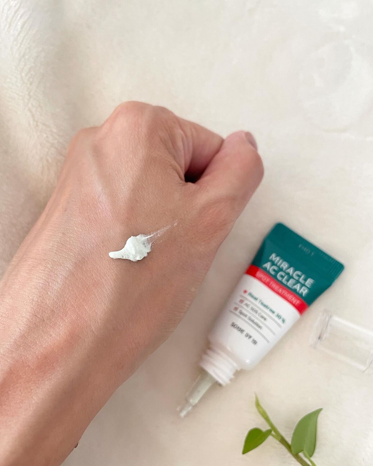 ミラクルアクネクリアスポットトリートメント/SOME BY MI/美容液を使ったクチコミ（3枚目）