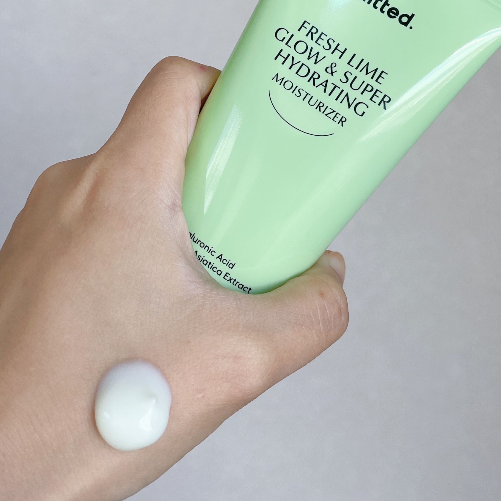 FRESH LIME GLOW & SUPER HYDRATING MOISTURIZER/omitted./フェイスクリームを使ったクチコミ（2枚目）