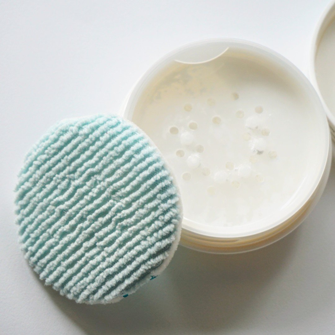 薬用さらさらデオドラントパウダー/デオナチュレ/デオドラント・制汗剤を使ったクチコミ（2枚目）