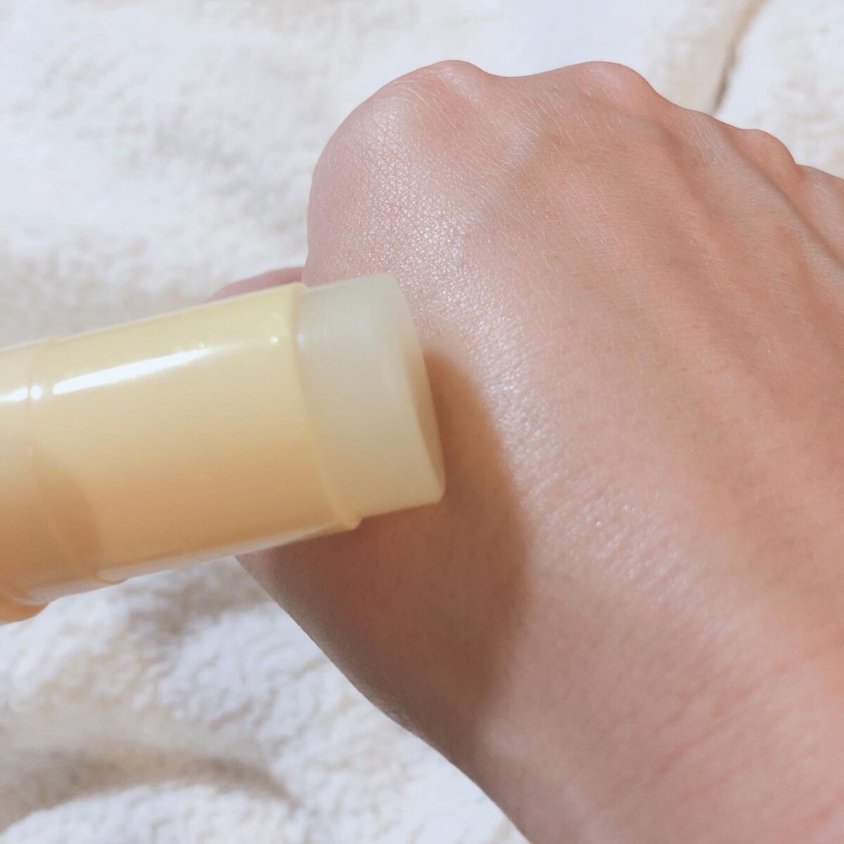 ゆずナイアシンダークスポットコレックティングスティック/SOME BY MI/美容液を使ったクチコミ（3枚目）