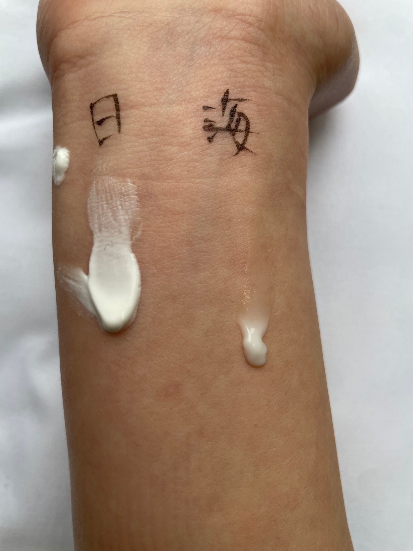 シカプラスト ボーム B5【海外版】/LA ROCHE POSAY(海外)/フェイスクリームを使ったクチコミ(2枚目)