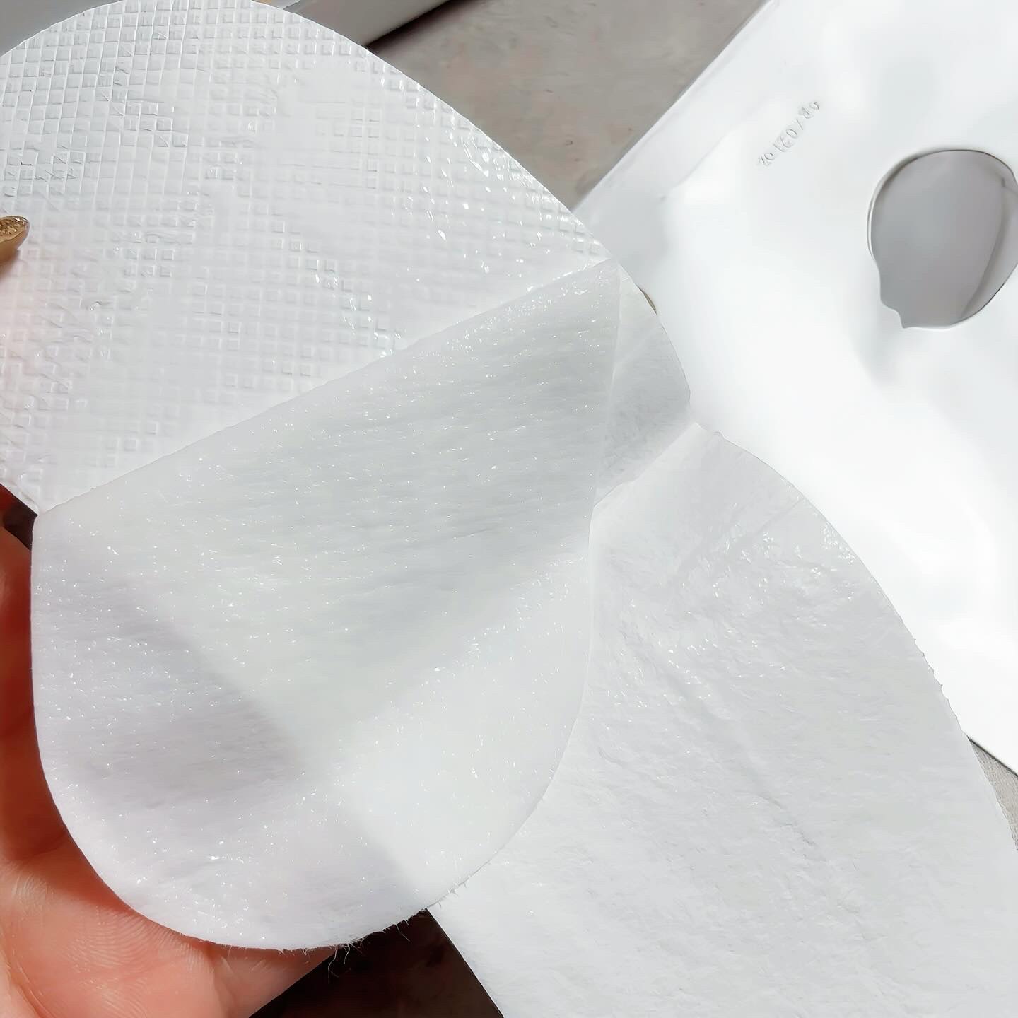 バイオティクスバイタルネックパッチ/VARI:HOPE/ネック・デコルテケアを使ったクチコミ（2枚目）