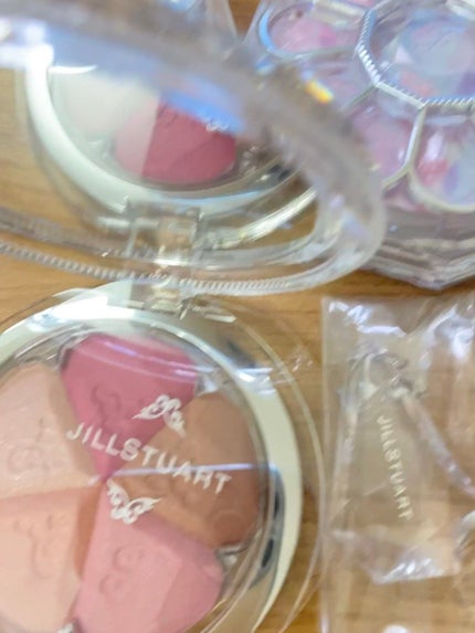 ジルスチュアート ブルーム ミックスブラッシュ コンパクト/JILL STUART/パウダーチークを使ったクチコミ(3枚目)