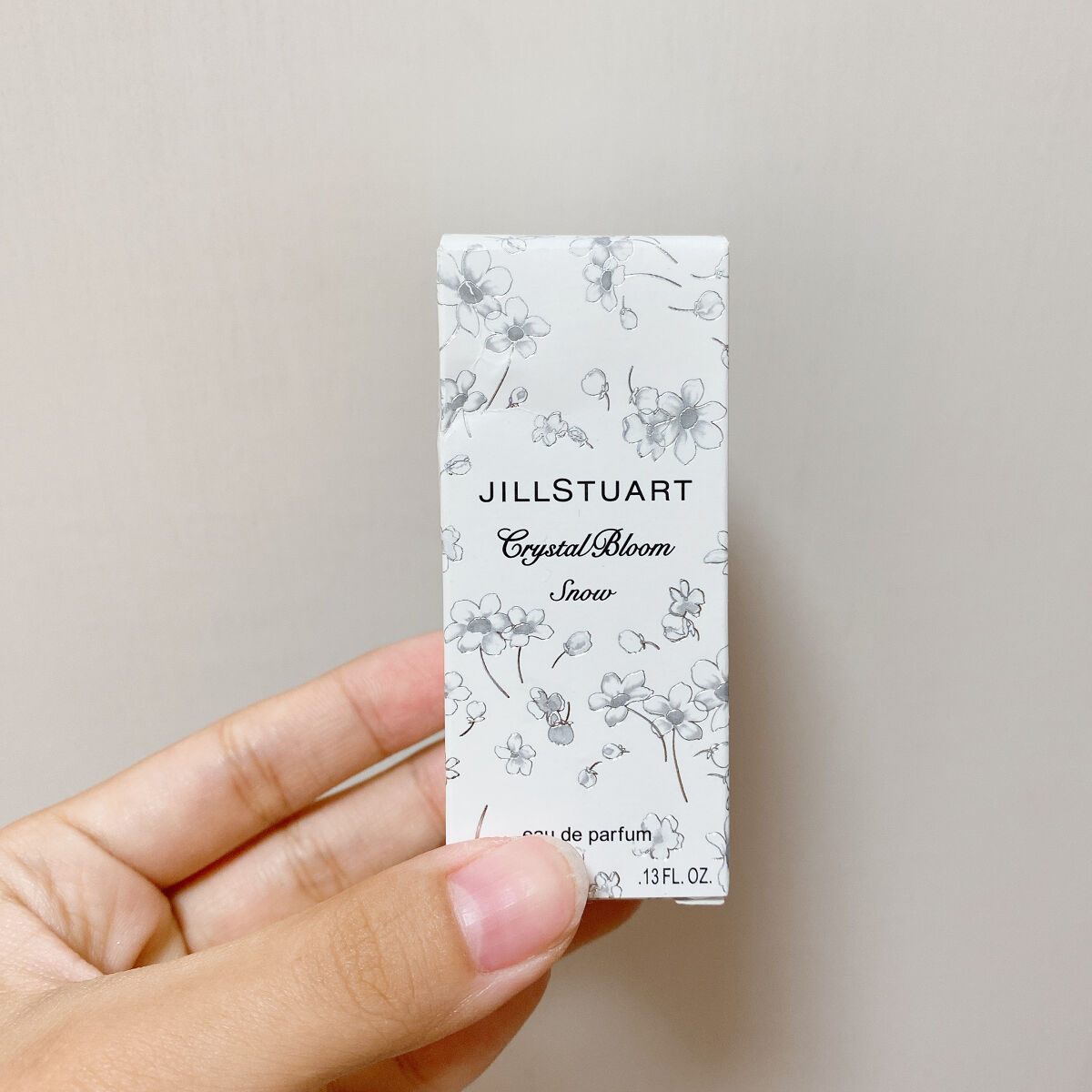 JILL STUART クリスタルブルーム スノー オードパルファンのクチコミ「\JILL STUART 
　　クリスタルブルーム スノー オードパルファン/

宝石💎みたい.....」（2枚目）