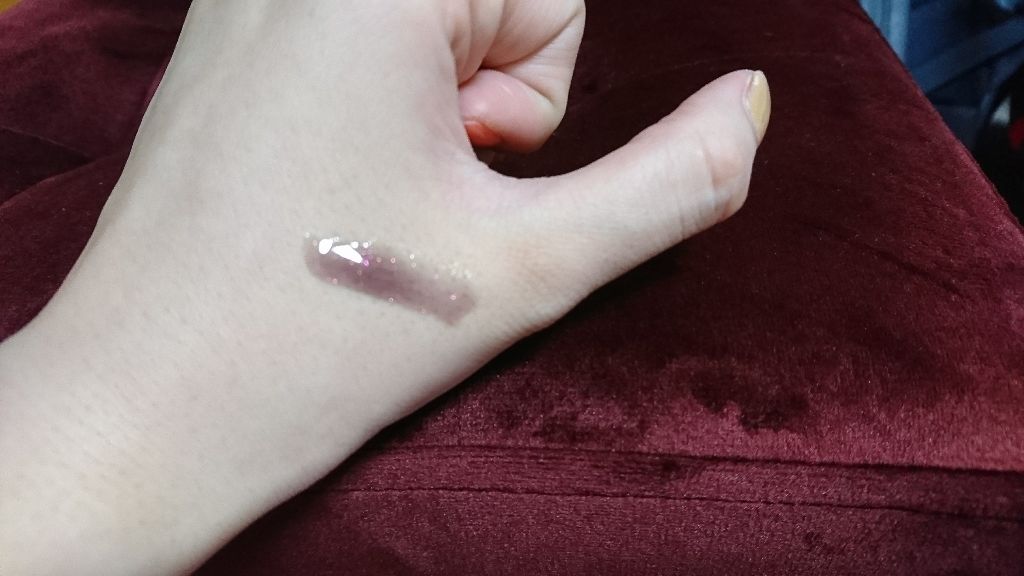 スパークリングツイストルージュ/MAJOLICA MAJORCA/リップグロスを使ったクチコミ（2枚目）