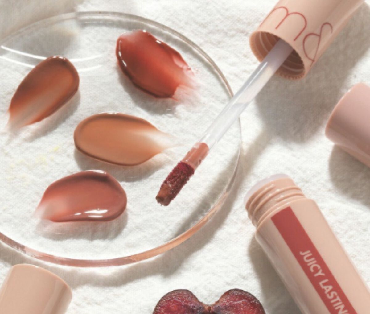 ジューシーラスティングティント/rom&nd/リップティントを使ったクチコミ（1枚目）