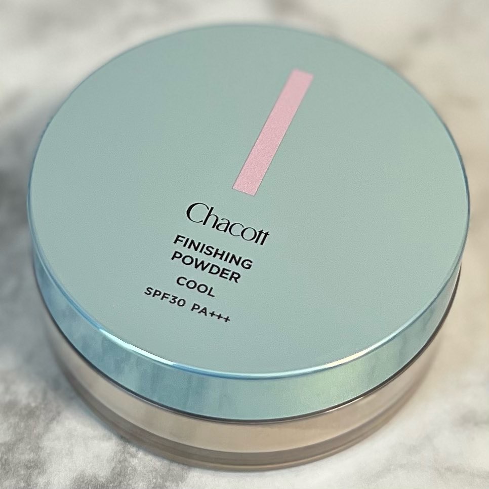 フィニッシングUVパウダー クール 770 ヘルシーベージュ/チャコット・コスメティクス/ルースパウダーを使ったクチコミ（2枚目）
