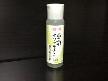 絹肌物語 豆乳イソフラボン含有化粧水

こちらは100円で購入しました(またです...すみません🙇)
170mlとたくさん入っていてなかなか減りません
つけるともちもちする感じです
私にとって