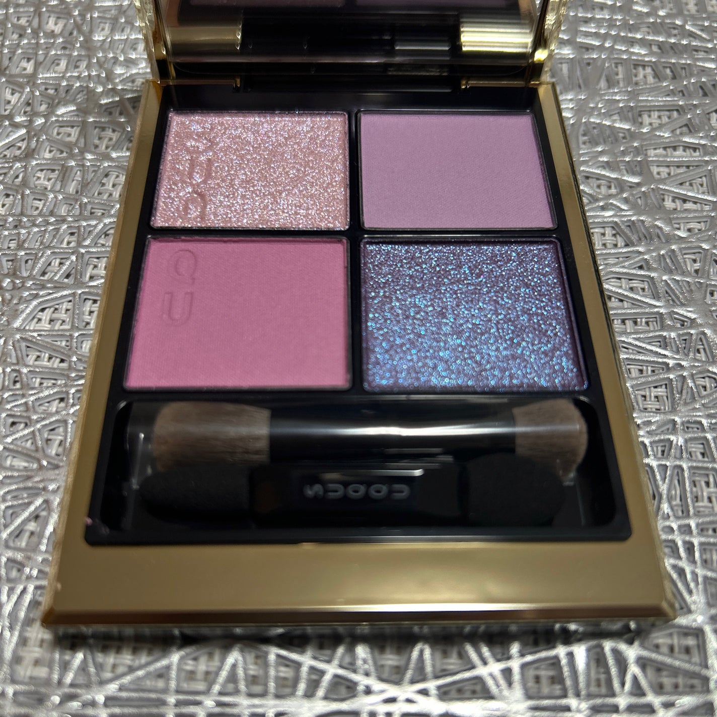 シグニチャー カラー アイズ/SUQQU/アイシャドウパレットを使ったクチコミ(2枚目)