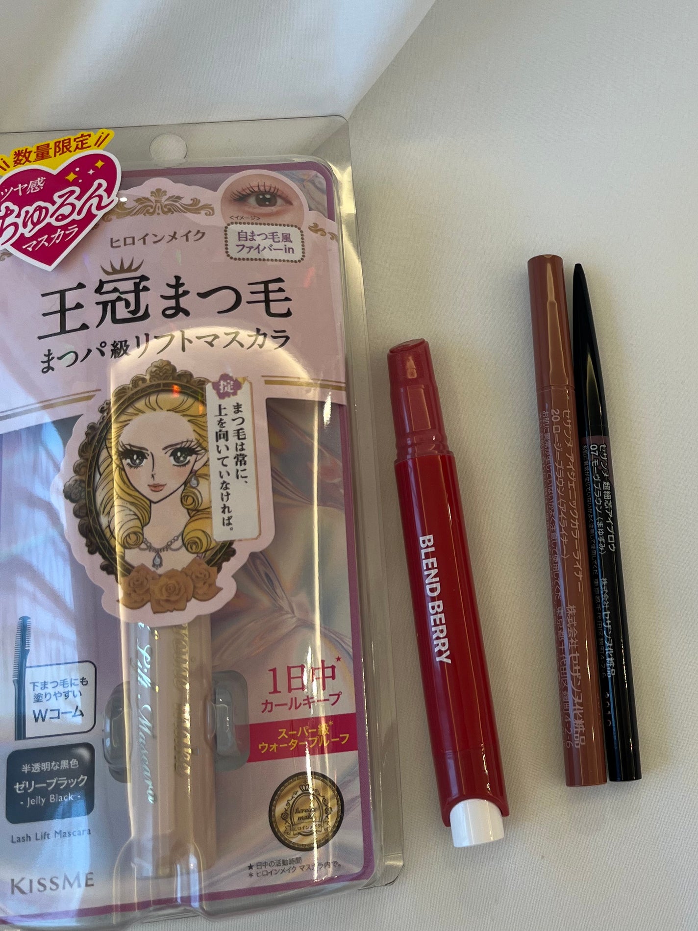 Tomoko/見えない世界から届ける“儚げ透明感メイク“ on LIPS 「#コスメ購入品・ヒロインメイク カールリフトマスカラ 01ブラ..」(1枚目)