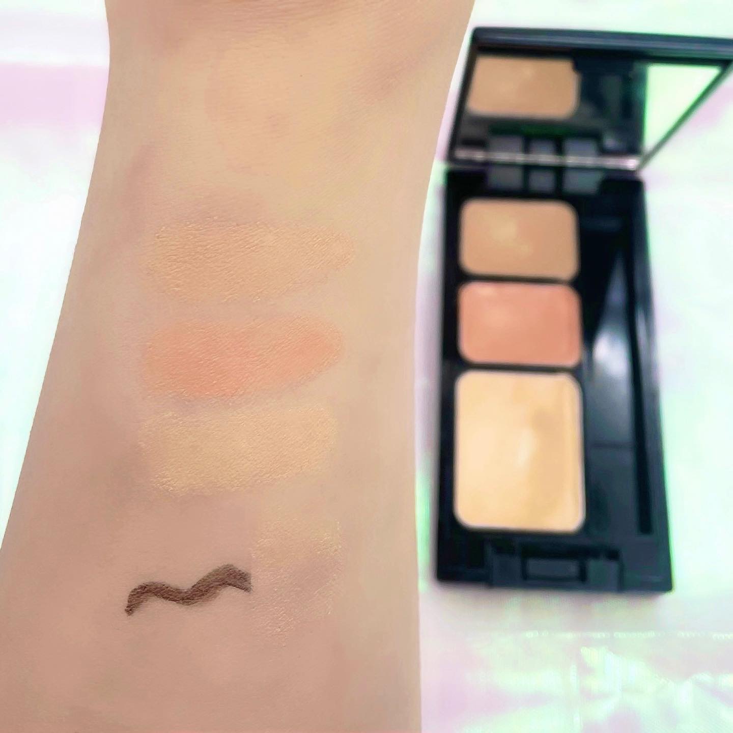 ミネラルコンシーラーパレット/エトヴォス/パレットコンシーラーを使ったクチコミ（3枚目）