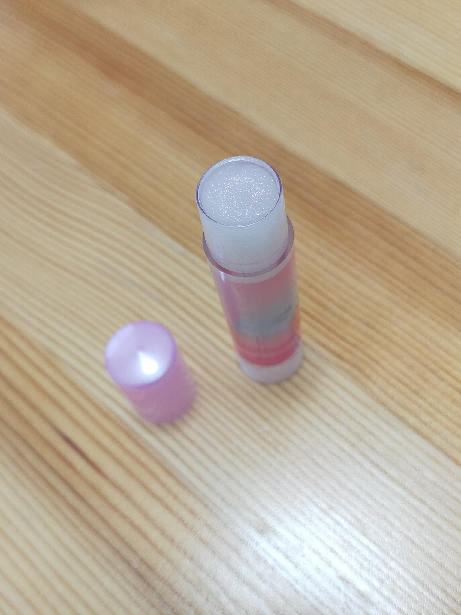 リップフォンデュ オーロラ3Dパール/メンソレータム/リップバームを使ったクチコミ（3枚目）