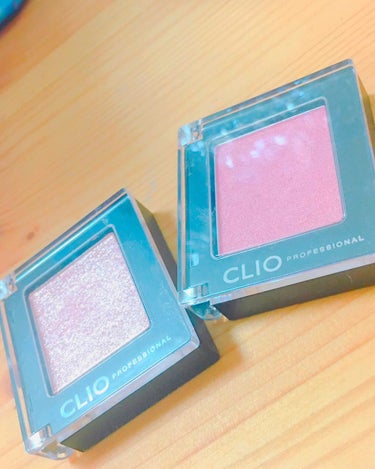 CLIO

*  ⌒⌒⌒⌒⌒⌒⌒⌒⌒⌒⌒⌒⌒⌒⌒⌒  *

ラメ感のあるアイシャドウが欲しくて、通販サイトをうろうろしていたら見つけました✨

指原莉乃さんも使っていたというアイシャドウ！！😻

春なの