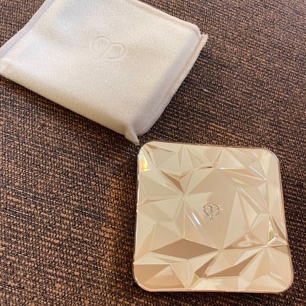 ル・レオスールデクラ /クレ・ド・ポー ボーテ/パウダーハイライトを使ったクチコミ(6枚目)