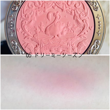 フラワーノーズ スワンバレエシリーズ ブラッシュコンパクト/FlowerKnows/パウダーチークを使ったクチコミ(6枚目)