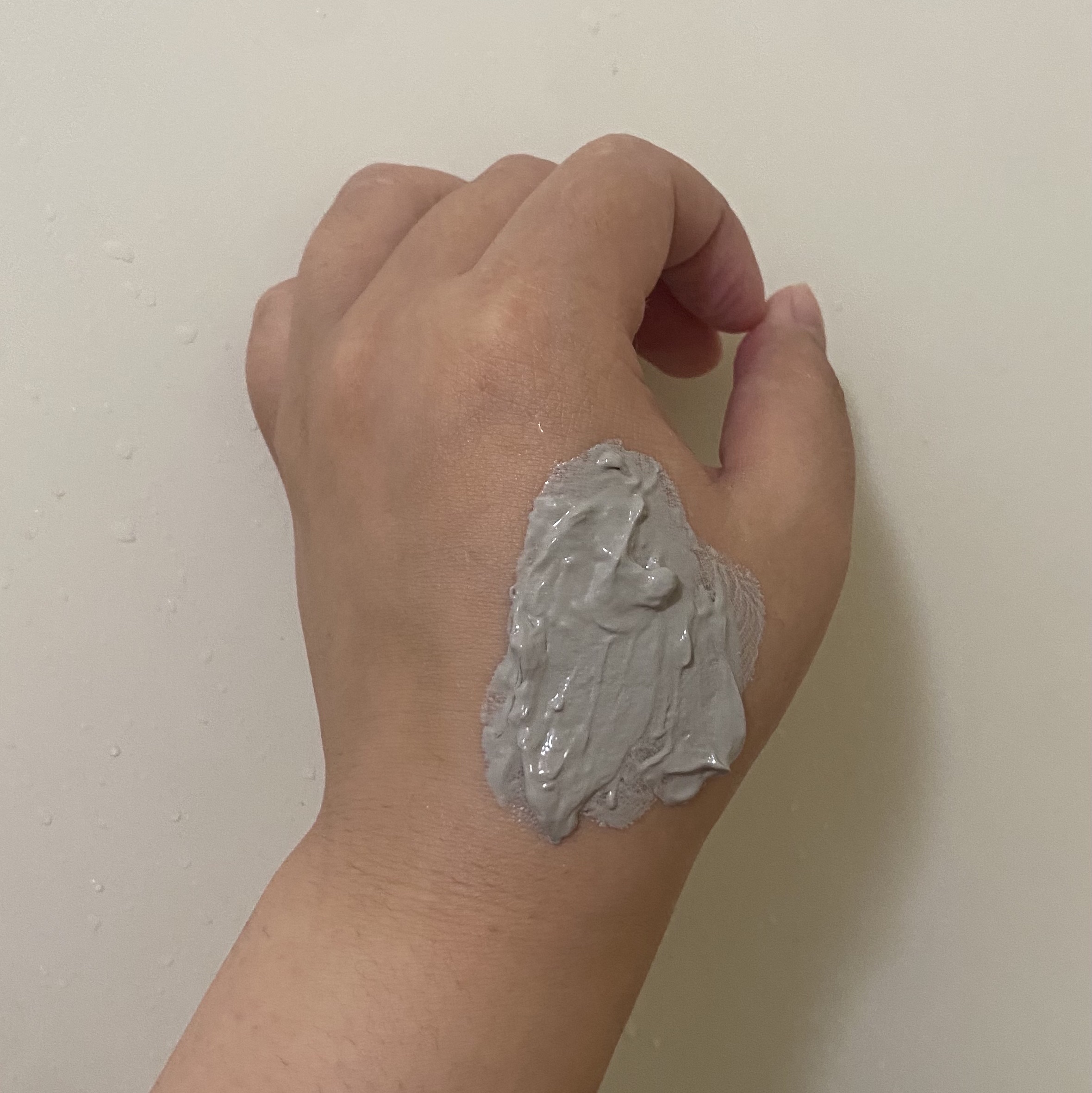 スーパーヴォルカニック　ポア　クレイマスク/innisfree/洗い流すパック・マスクを使ったクチコミ（2枚目）