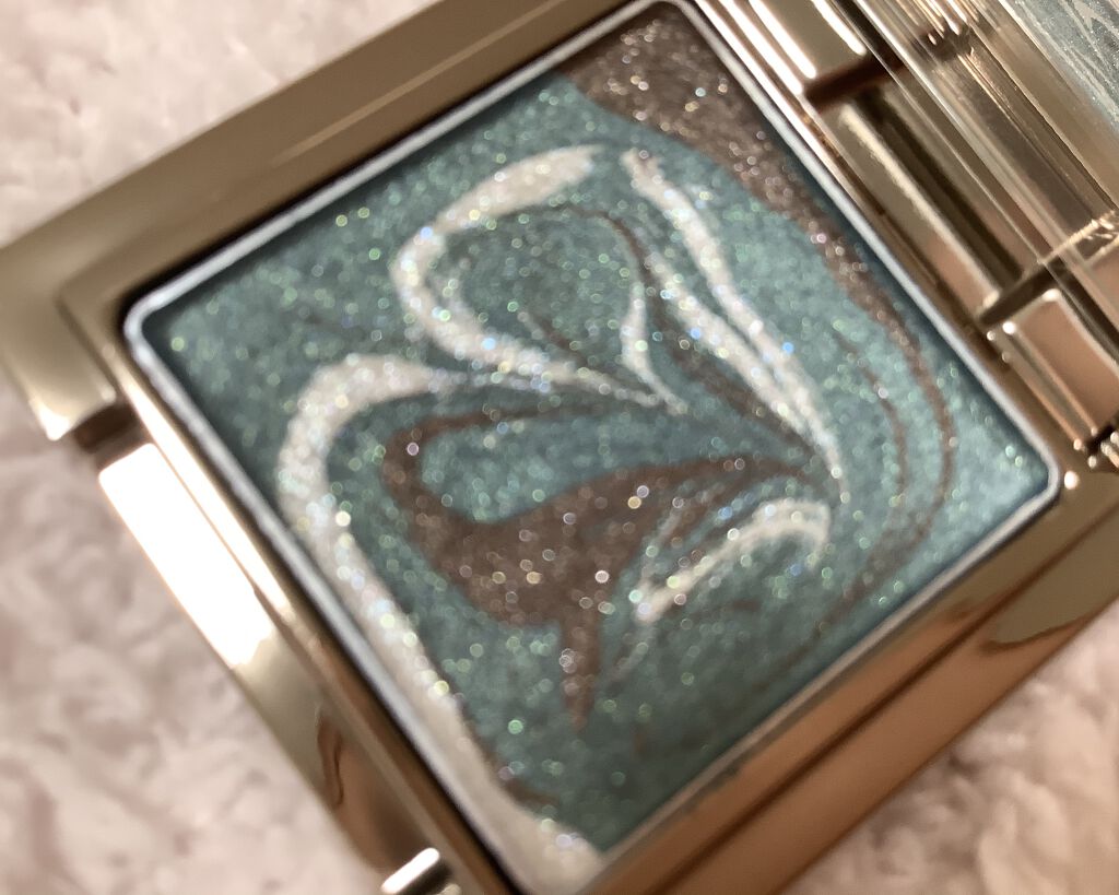 マージングカラーアイズ/LUNASOL/単色アイシャドウを使ったクチコミ（3枚目）