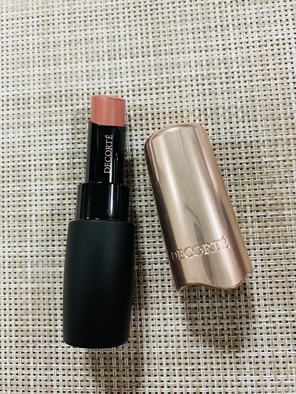 ザ ルージュ ベルベット BE801/DECORTÉ/口紅を使ったクチコミ（3枚目）