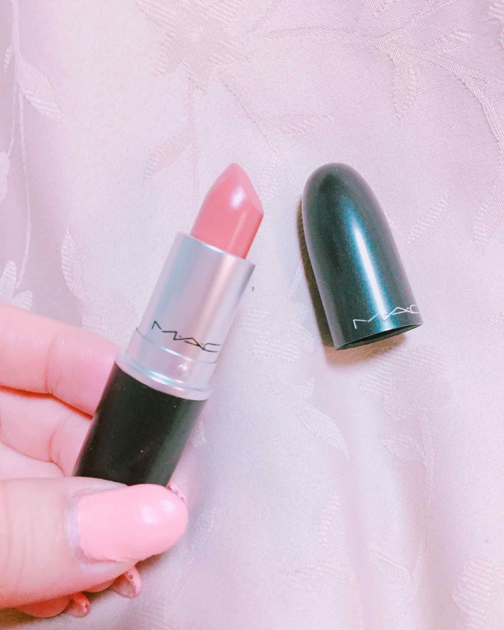 リップスティック コスモ（アンプリファイド）/M・A・C/口紅を使ったクチコミ（1枚目）