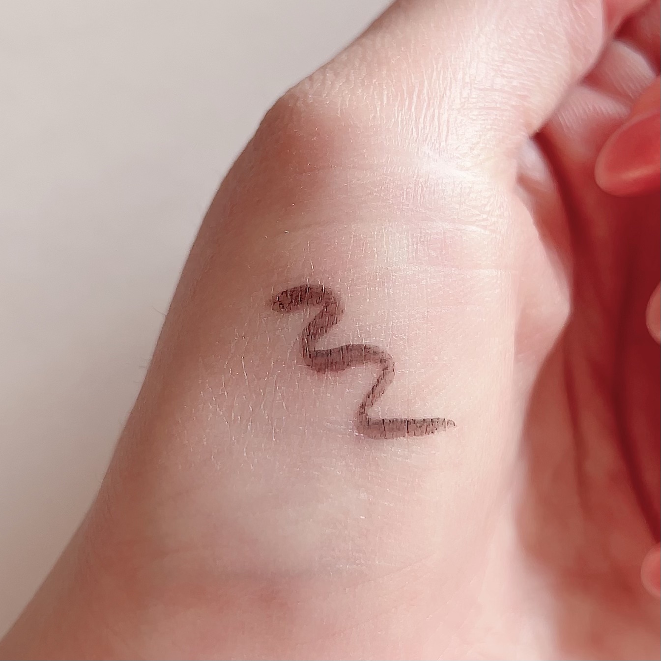 シルキーリキッドアイライナーWP グレーカシミア/D-UP/リキッドアイライナーを使ったクチコミ（3枚目）