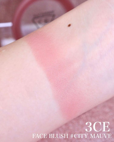 3CE FACE BLUSH #CITY MAUVE/3CE/パウダーチークを使ったクチコミ（2枚目）