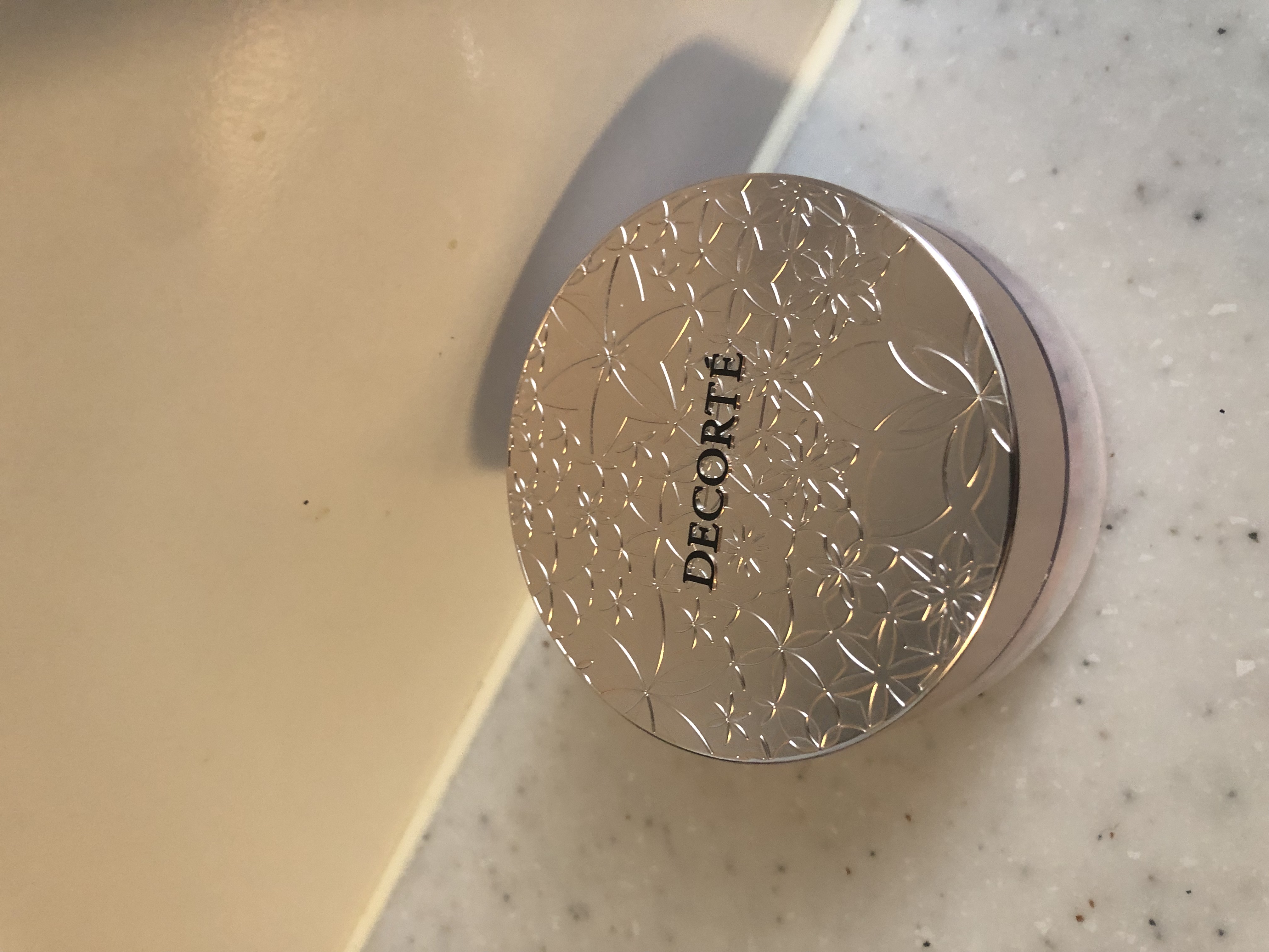 フェイスパウダー/DECORTÉ/ルースパウダーを使ったクチコミ（2枚目）