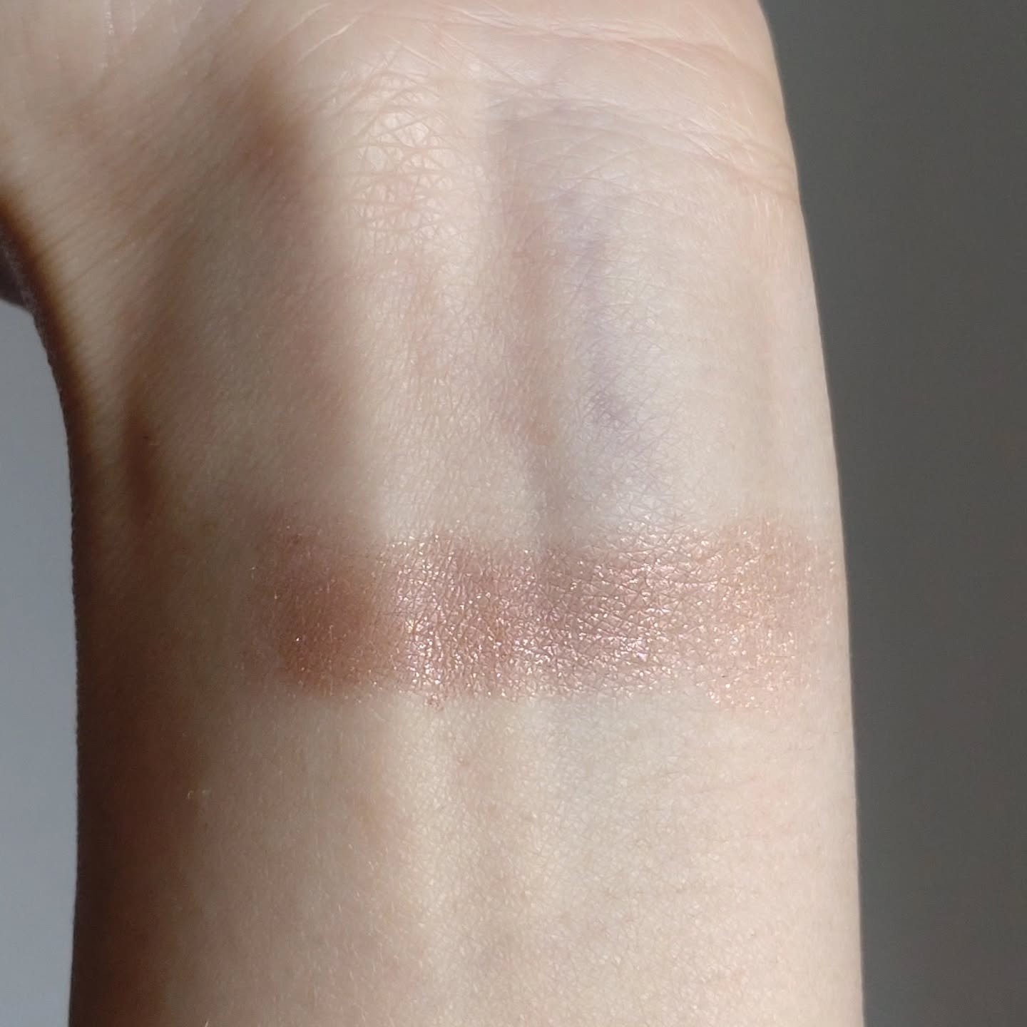 ルナソル モノアイカラーレーション/LUNASOL/単色アイシャドウを使ったクチコミ（3枚目）