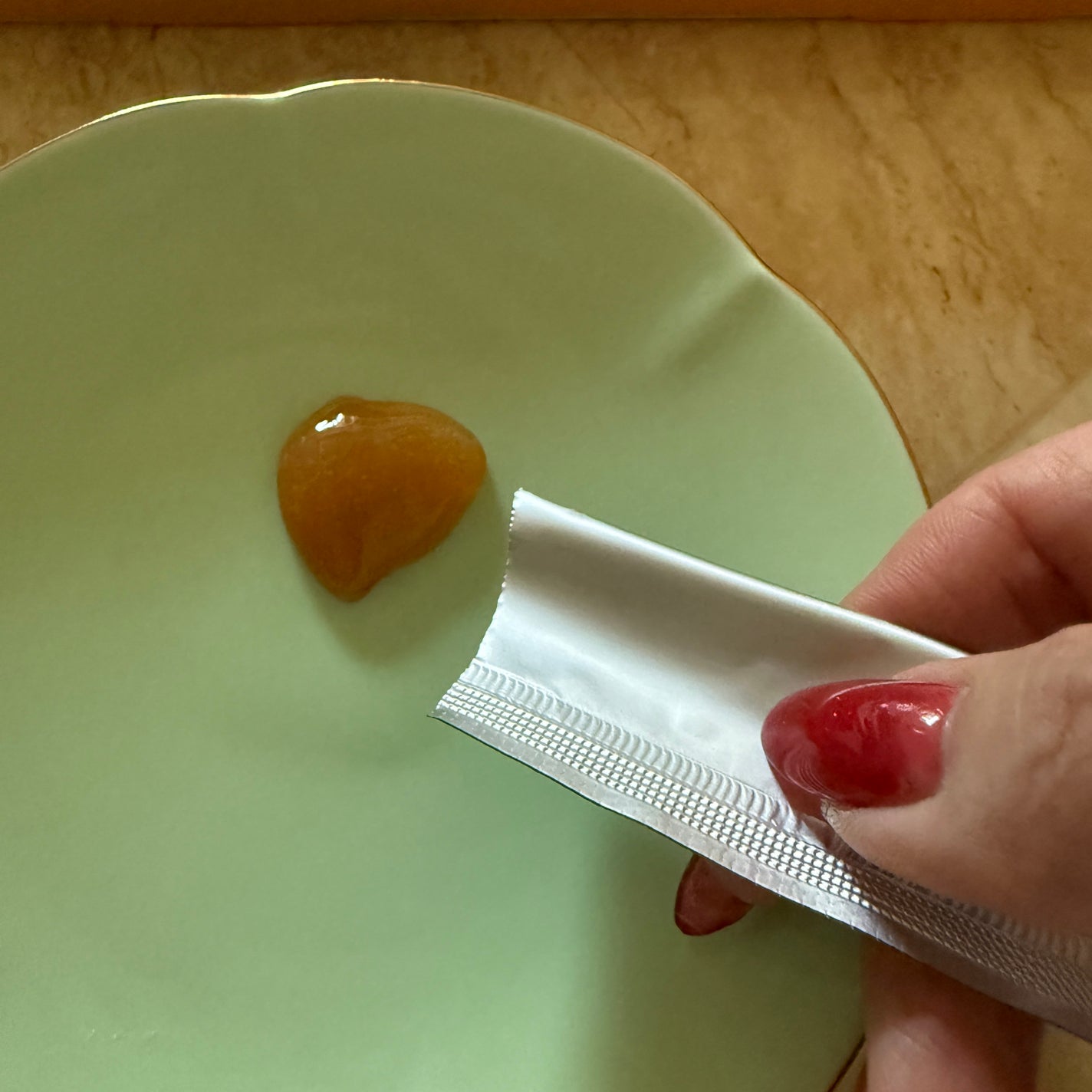 Shiho Arai on LIPS 「マヌカQ10ご紹介させていただきます。もともとマヌカハニーは常..」(3枚目)