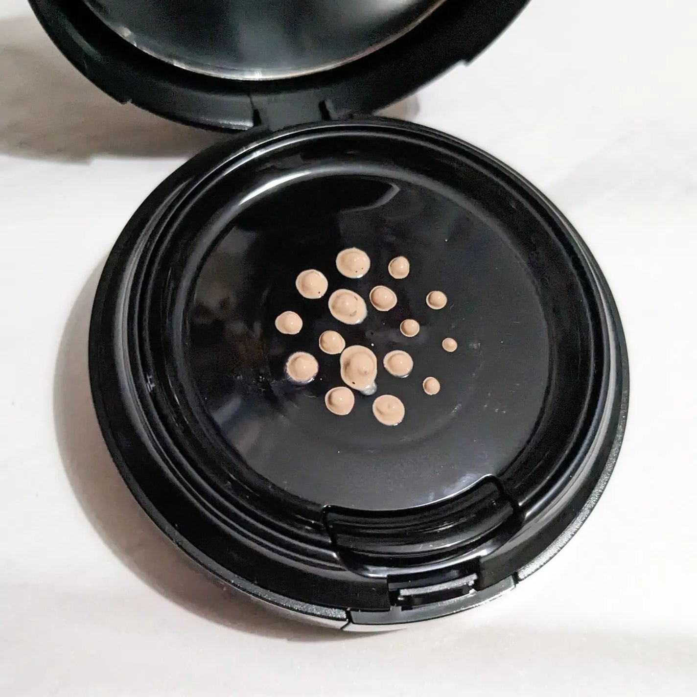 シルキーウェットリクイド/セフィーヌ/クリーム・エマルジョンファンデーションを使ったクチコミ(3枚目)