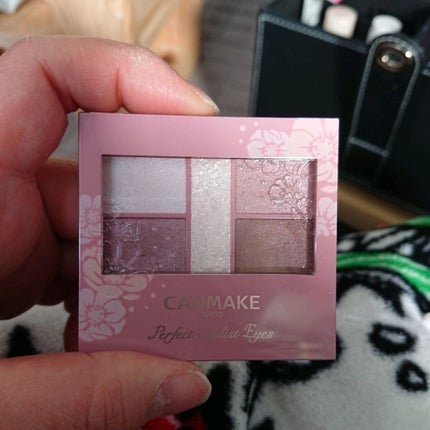 ジューシーピュアアイズ/キャンメイク/アイシャドウパレットを使ったクチコミ(5枚目)