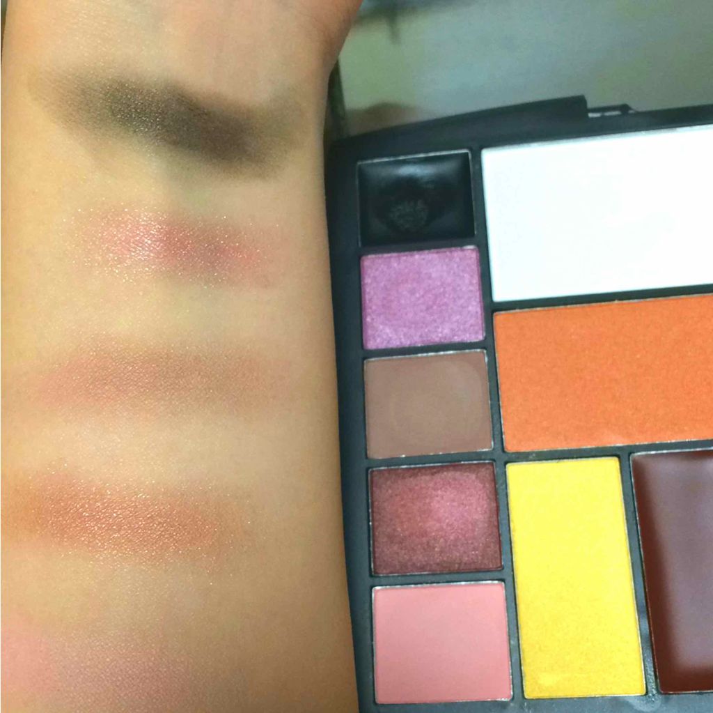 不思議の国のアリス on LIPS 「皆さんこんにちは☺︎2回目の投稿ではJELLY1月号の付録を紹..」(3枚目)