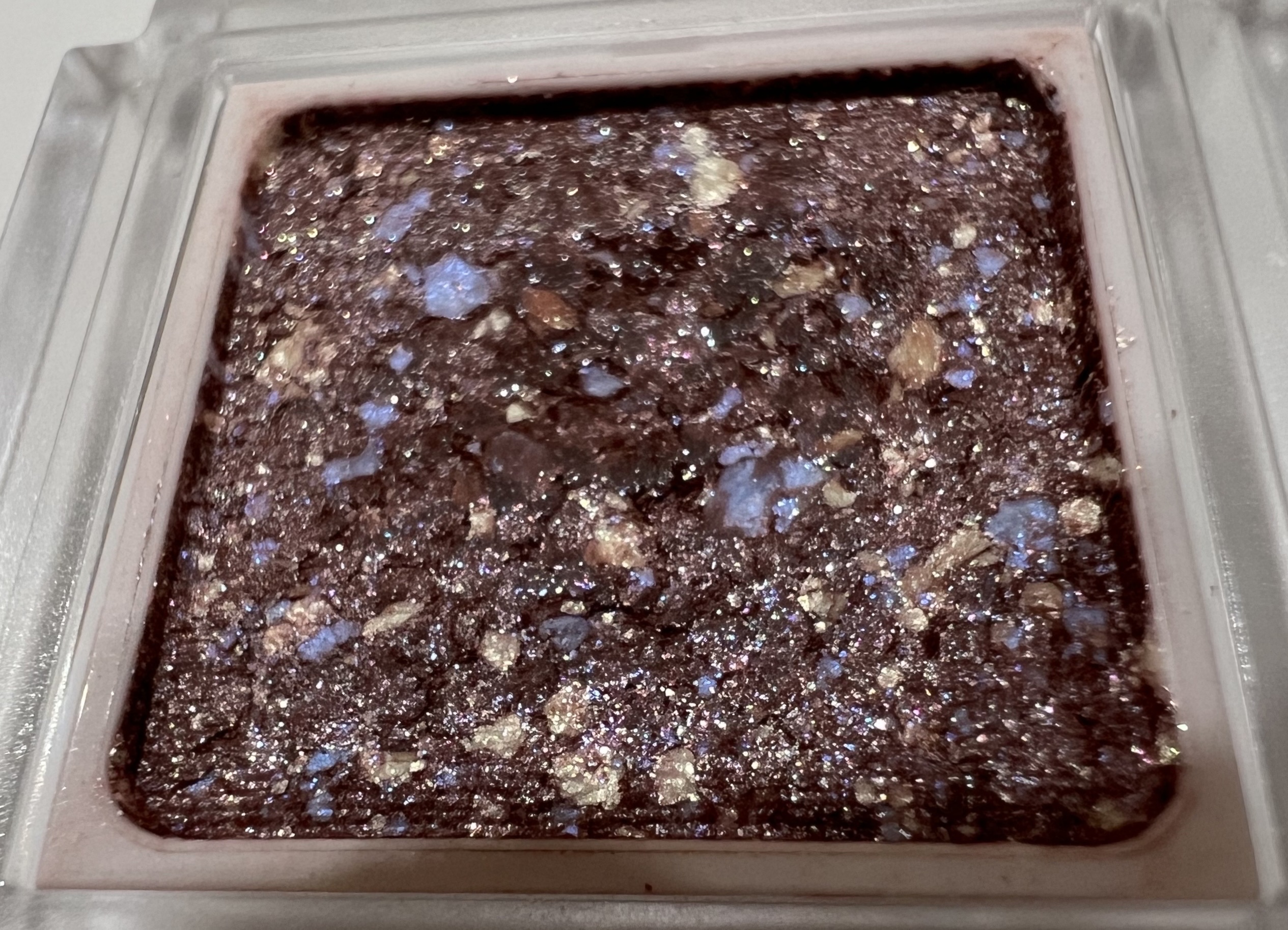 パラドゥ シングルアイシャドウ	 WN01 プリズムバーガンディ/パラドゥ/単色アイシャドウを使ったクチコミ（2枚目）