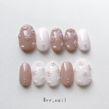 れちめろ on LIPS 「mercariにてネイルチップ販売しています！#rr_nail..」（1枚目）