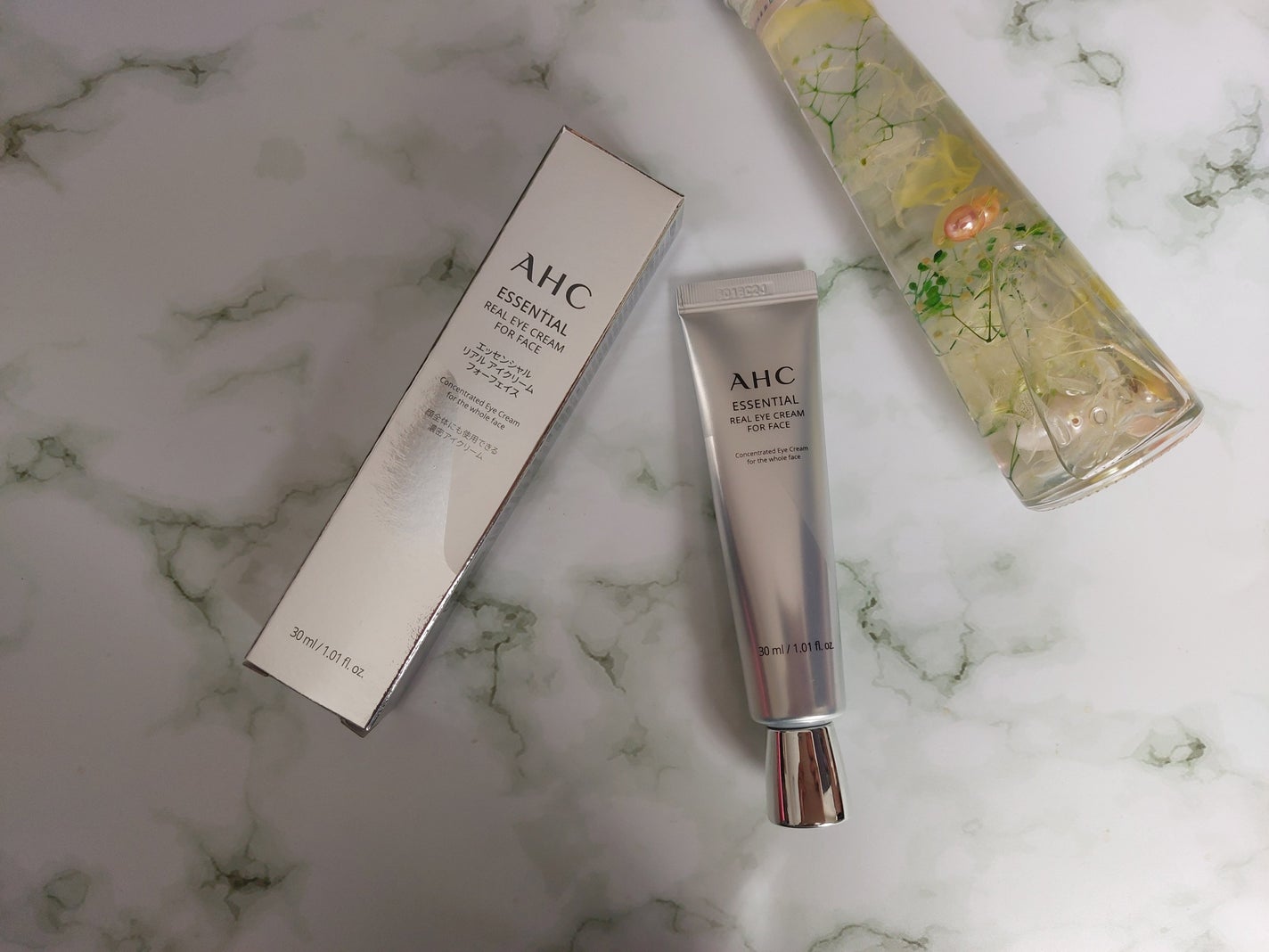 エッセンシャル リアル アイクリーム フォーフェイス/AHC/アイケア・アイクリームを使ったクチコミ(1枚目)