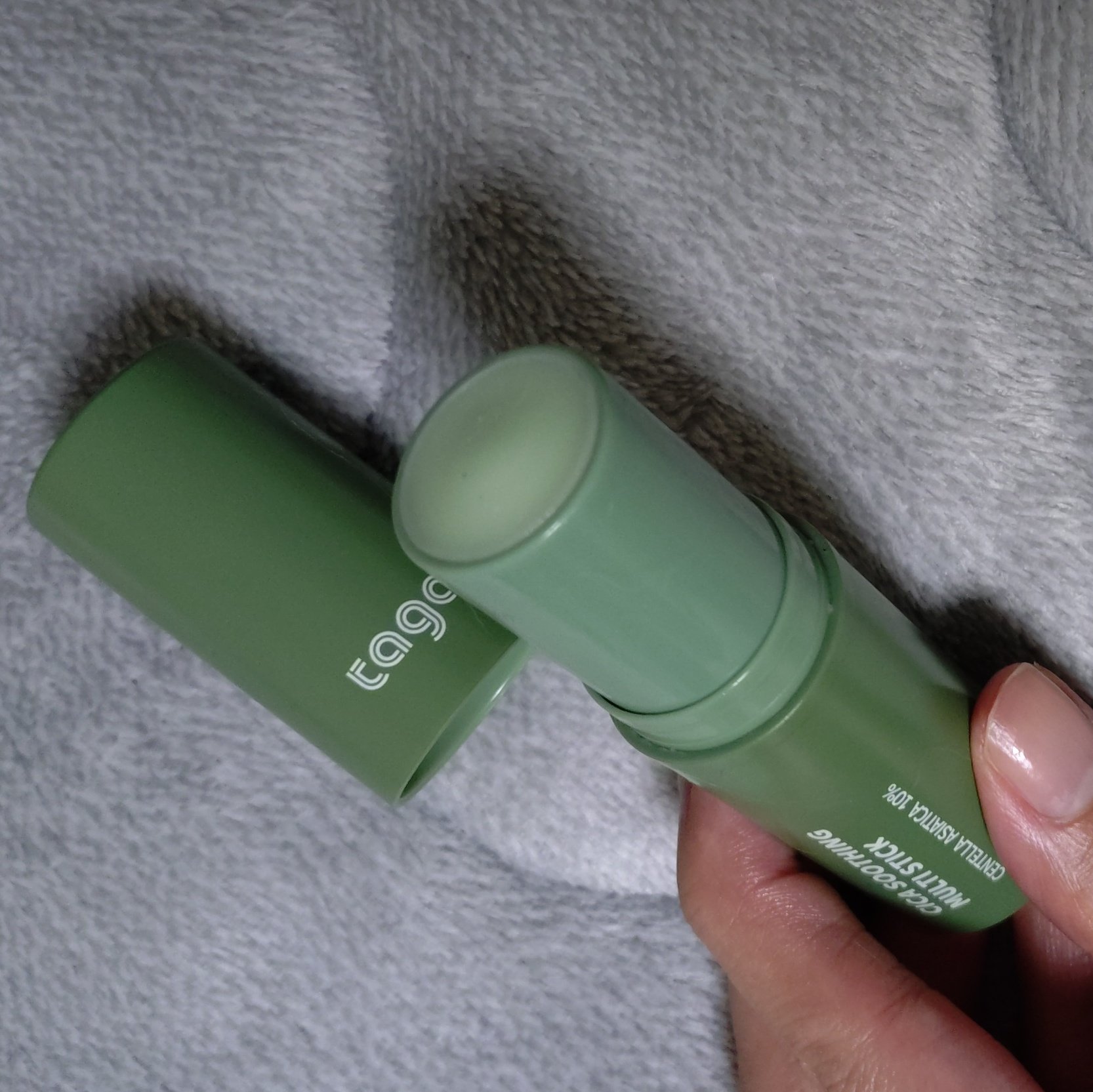 シカスージングスティック/TAGA/フェイスバームを使ったクチコミ（2枚目）