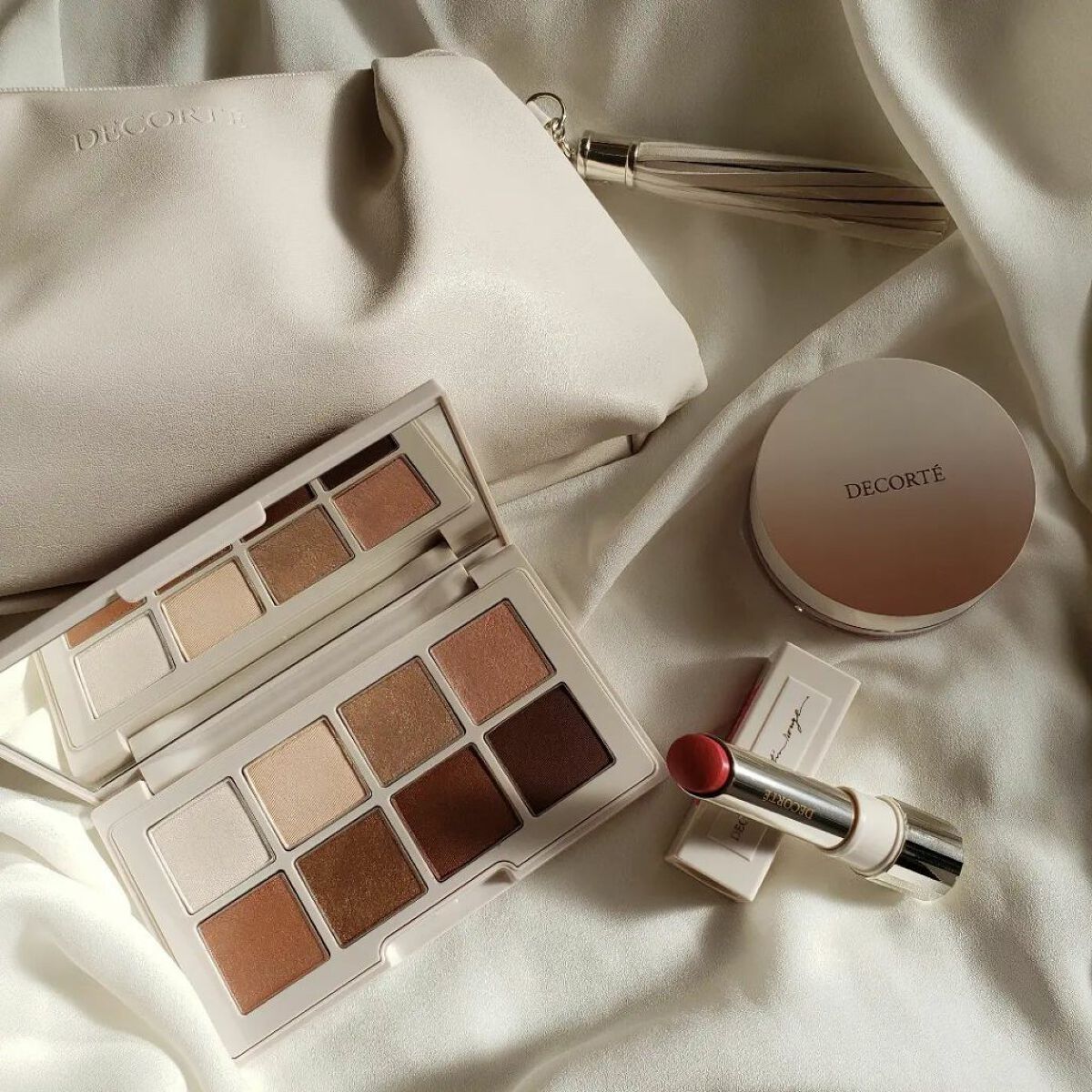 メイクアップ コレクション 2022 /DECORTÉ/メイクアップキットを使ったクチコミ(1枚目)
