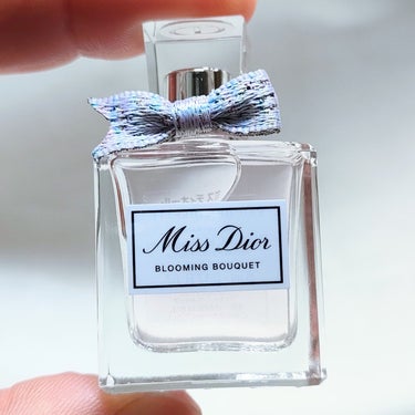 Dior ミス ディオール ローズ&ローズのクチコミ「ミニミニサイズ可愛すぎじゃないですか😍
Dior @diorbeauty
ミス ディオール ブ.....」（1枚目）