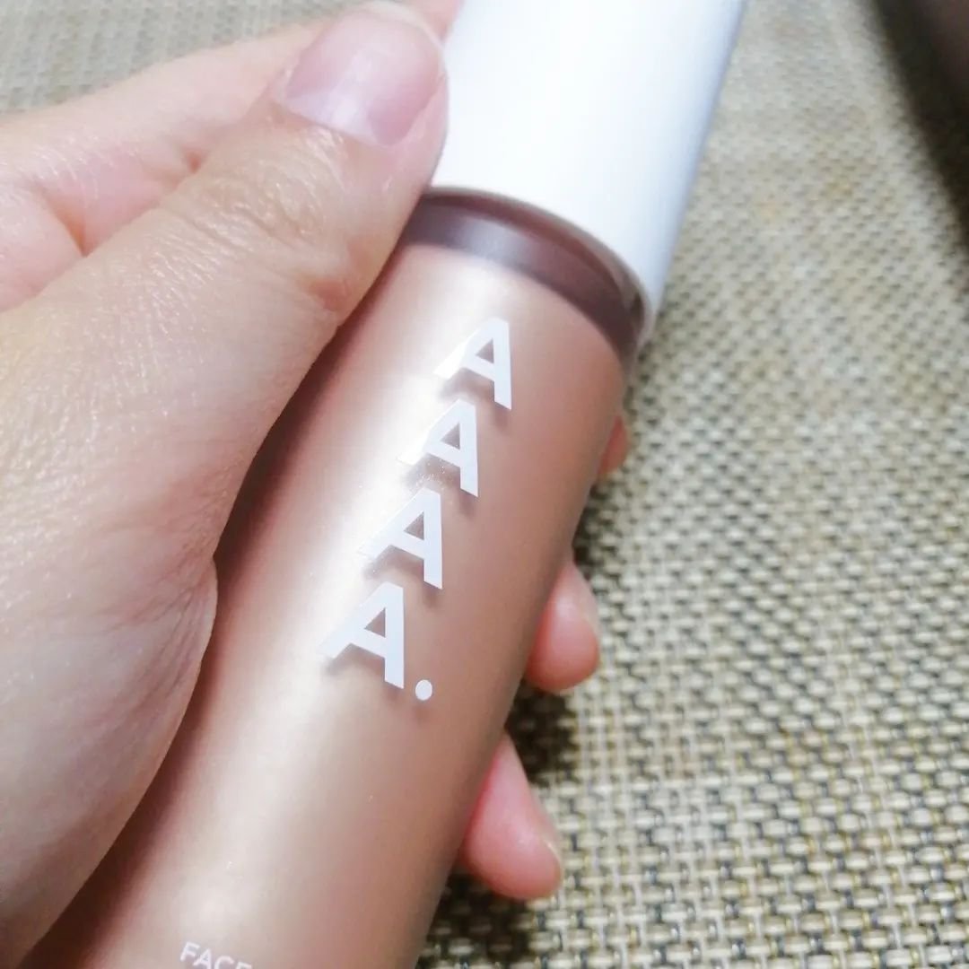 リキッドファンデーション/AAAA./クリーム・エマルジョンファンデーションを使ったクチコミ（2枚目）