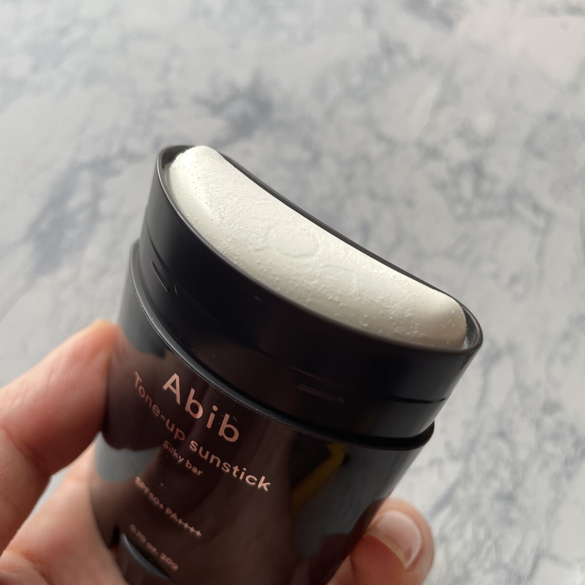 トーンアップ サンスティック シルキーバー/Abib /日焼け止め・UVケアを使ったクチコミ（3枚目）