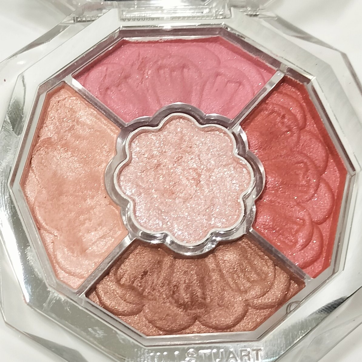 ジルスチュアート ブルームクチュール アイズ　ジュエルドブーケ/JILL STUART/アイシャドウパレットを使ったクチコミ（3枚目）