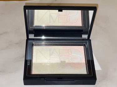 ライトリフレクティング プリズマティックパウダー/NARS/プレストパウダーを使ったクチコミ（1枚目）