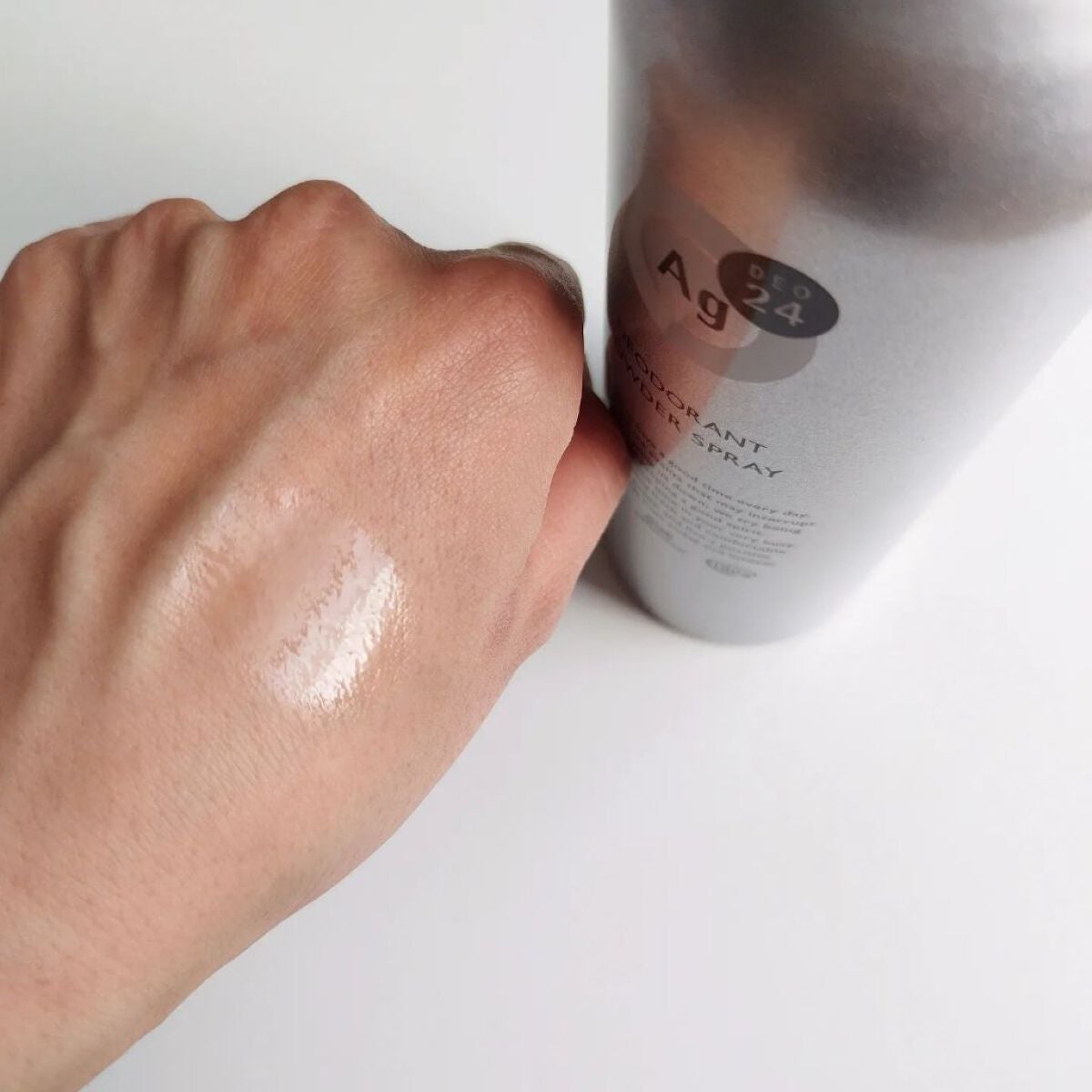パウダースプレー (無香性)/エージーデオ24/デオドラント・制汗剤を使ったクチコミ(3枚目)