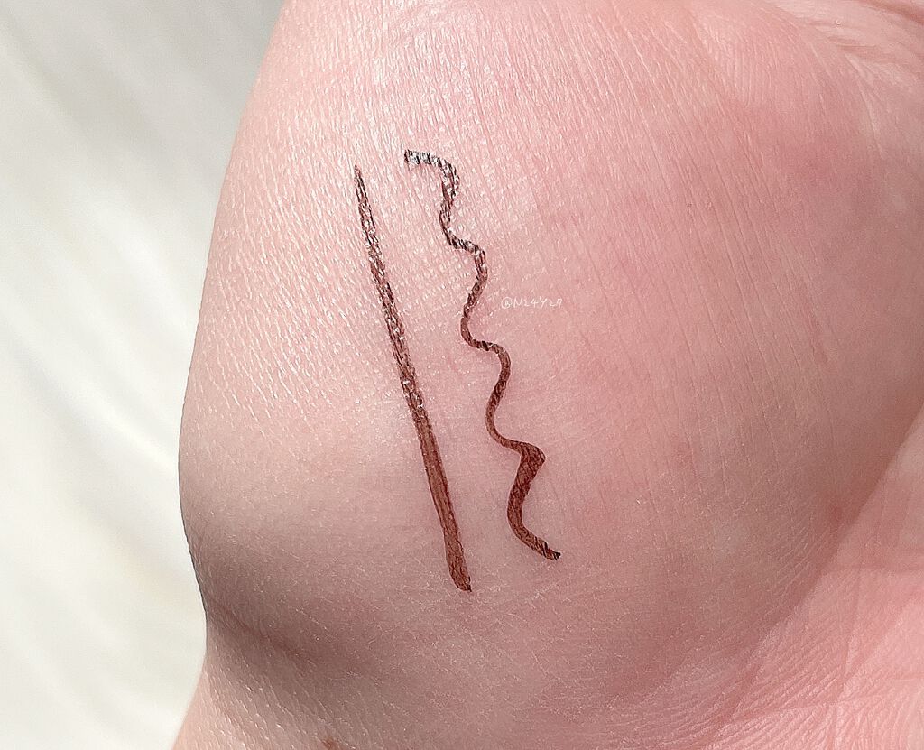 ウルトラスムースアイライナー/アイプルーフ/リキッドアイライナーを使ったクチコミ(4枚目)