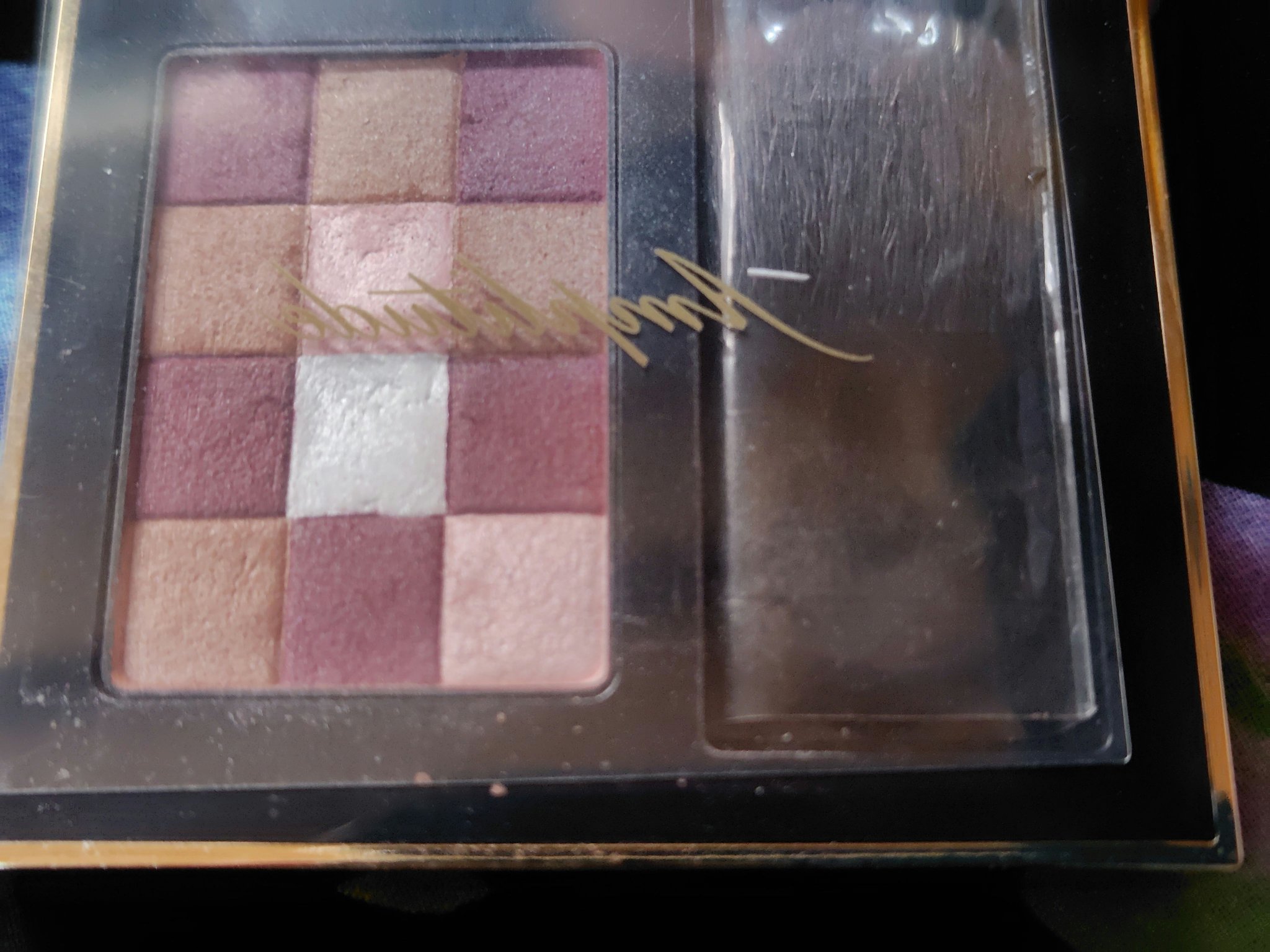 スモーキーシークフォーチークス/Amplitude/パウダーチークを使ったクチコミ（2枚目）