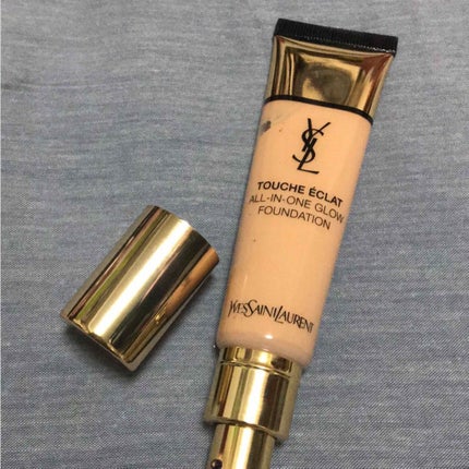 ラディアント タッチ オールインワン グロウ ファンデーション/YVES SAINT LAURENT BEAUTE/クリーム・エマルジョンファンデーションを使ったクチコミ(1枚目)