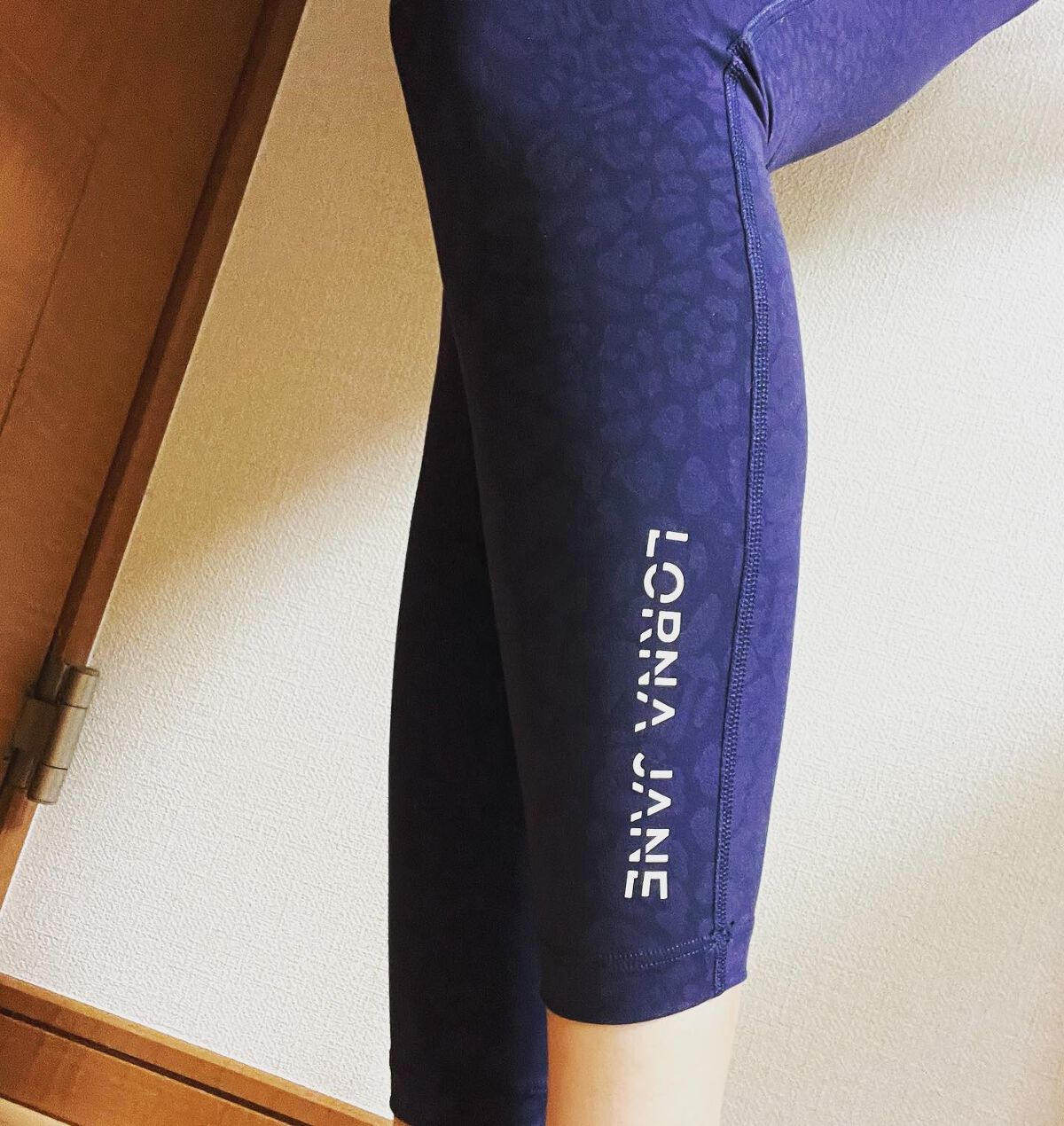 ayayan_yan on LIPS 「LORNAJANEローナジェーンスポーツレギンスを購入🧘♀️..」(1枚目)