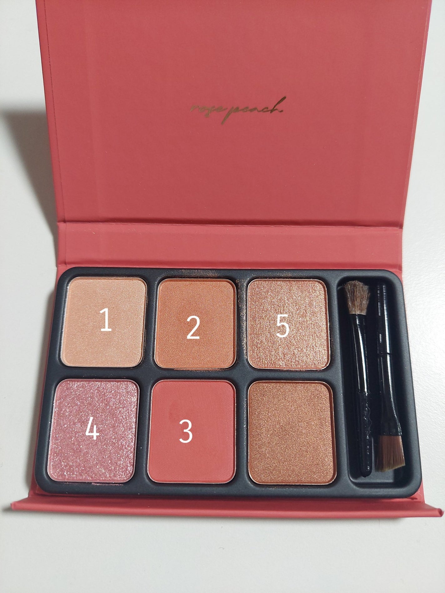 アイカラーパレット/heme/アイシャドウパレットを使ったクチコミ(3枚目)