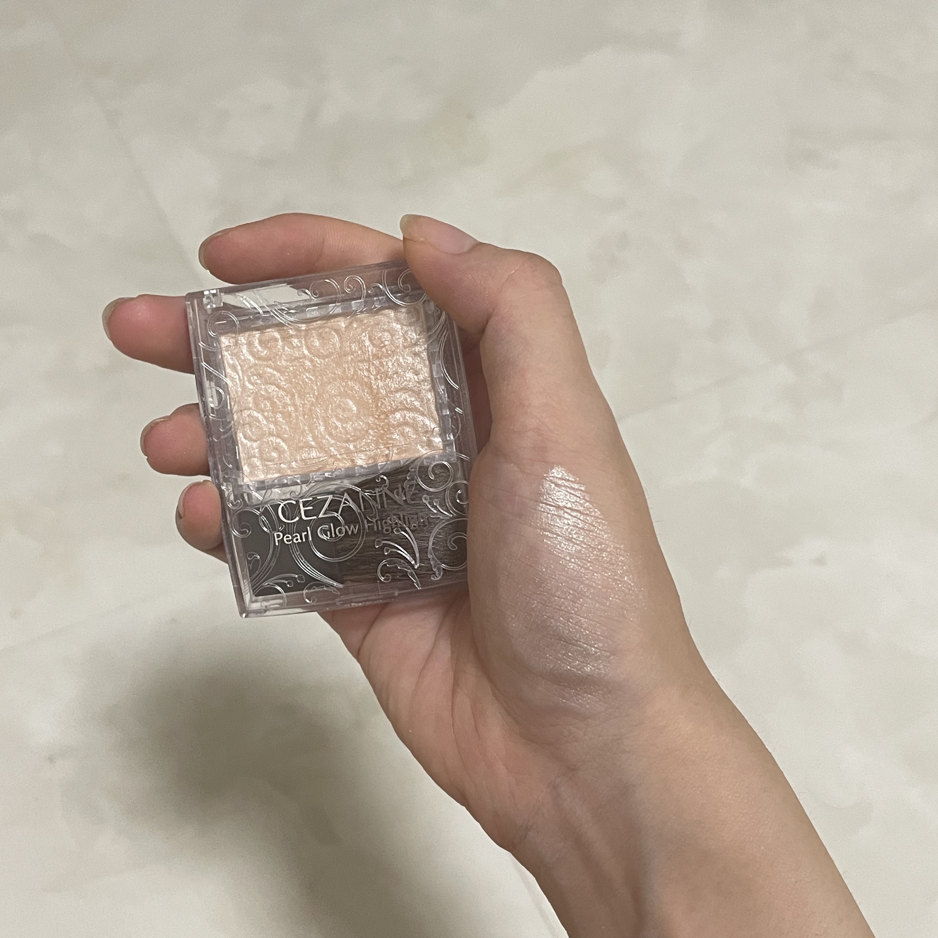 パールグロウハイライト/CEZANNE/パウダーハイライトを使ったクチコミ（1枚目）