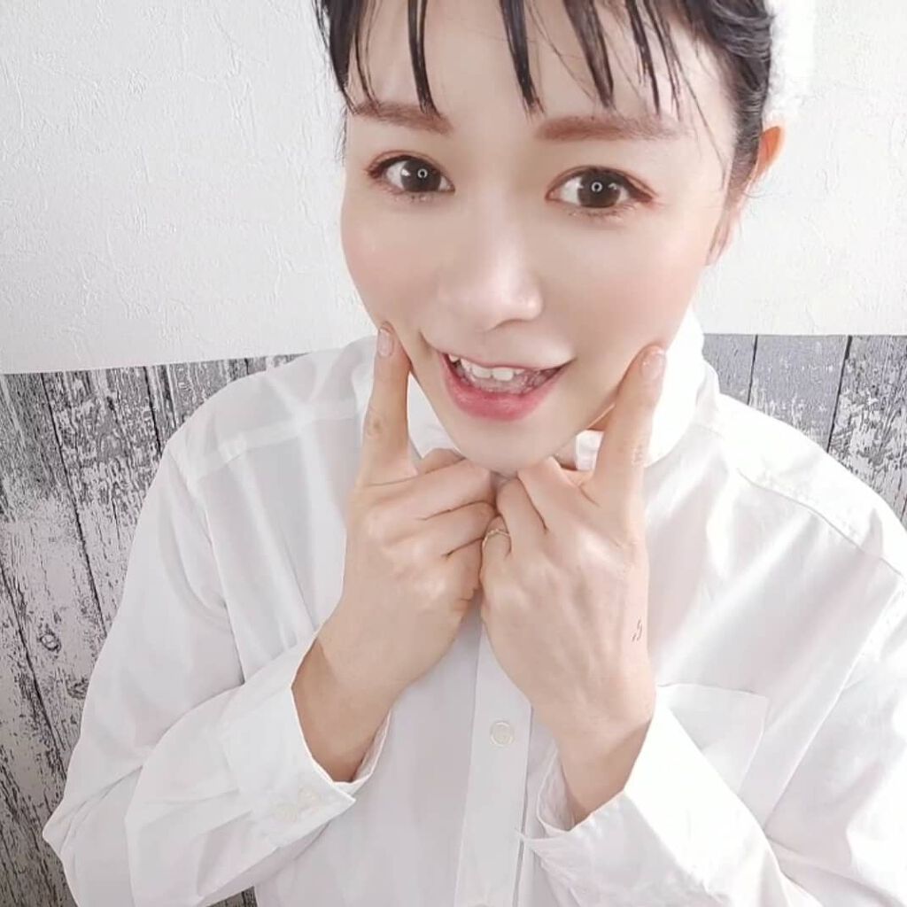 あたりちゃん♥️フォロバ&イイネ返し on LIPS 「ホワイトニング”粉”歯磨き【コナナノカ】毎日コーヒー☕や紅茶な..」(6枚目)