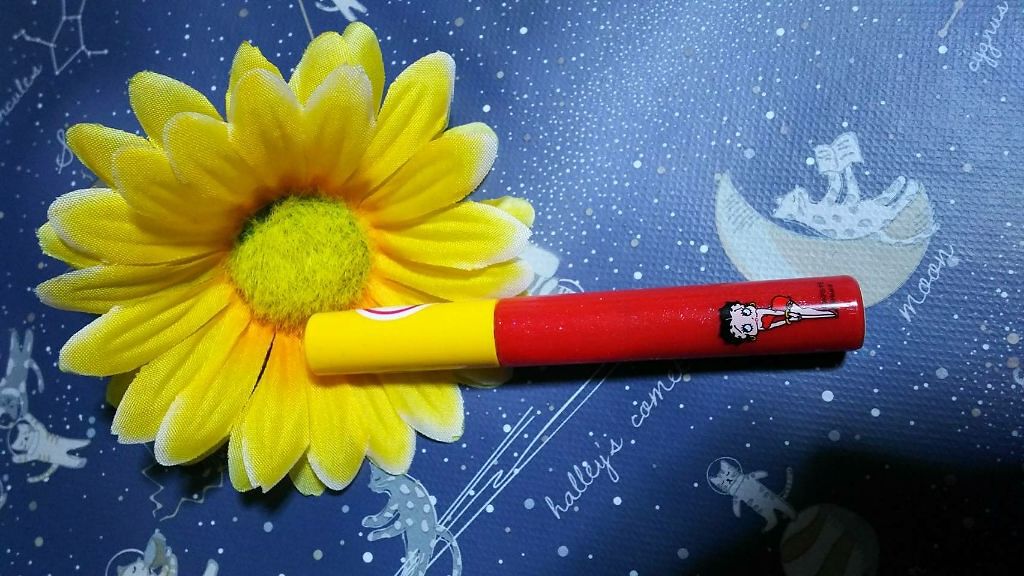 クリスタルグロス/Queen's Key(クイーンズキー)/リップグロスを使ったクチコミ（2枚目）